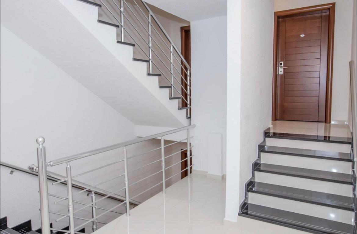 Apartmani Nela Sutomore Exterior photo