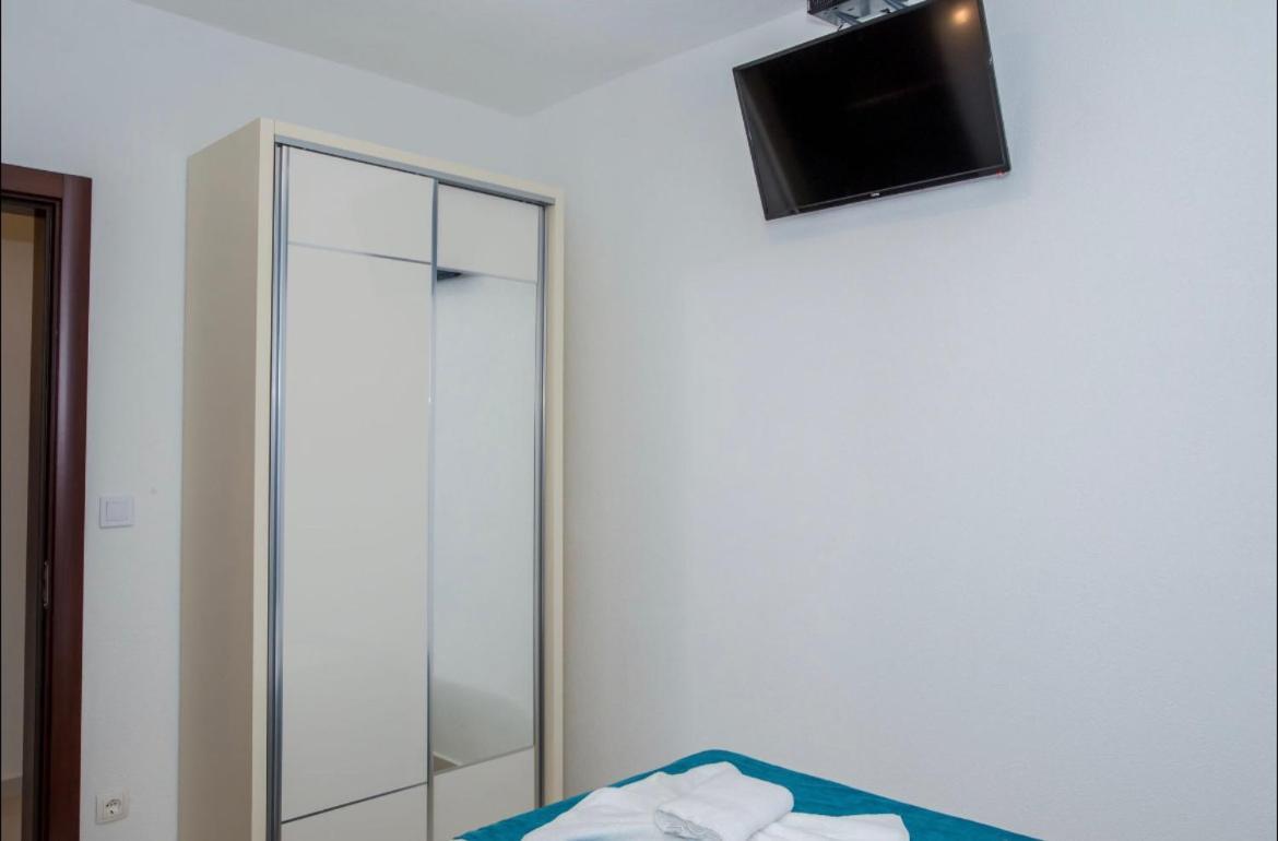 Apartmani Nela Sutomore Exterior photo