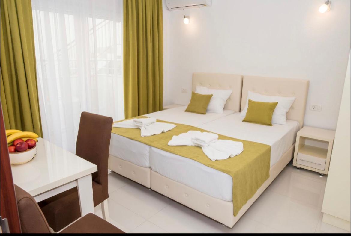 Apartmani Nela Sutomore Exterior photo