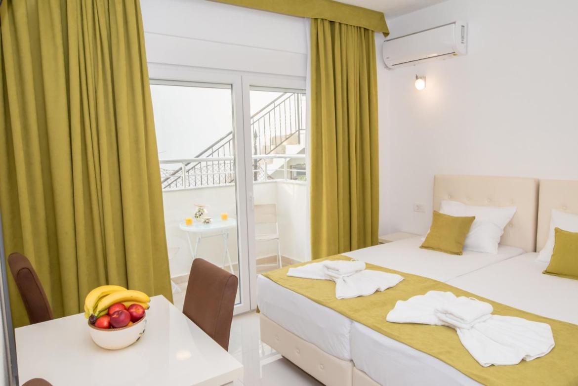 Apartmani Nela Sutomore Exterior photo